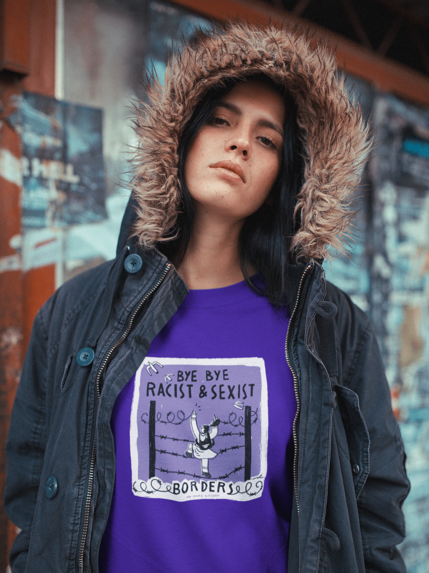 8M T-shirt “BYE BYE SEXIST & RACIST BORDERS”